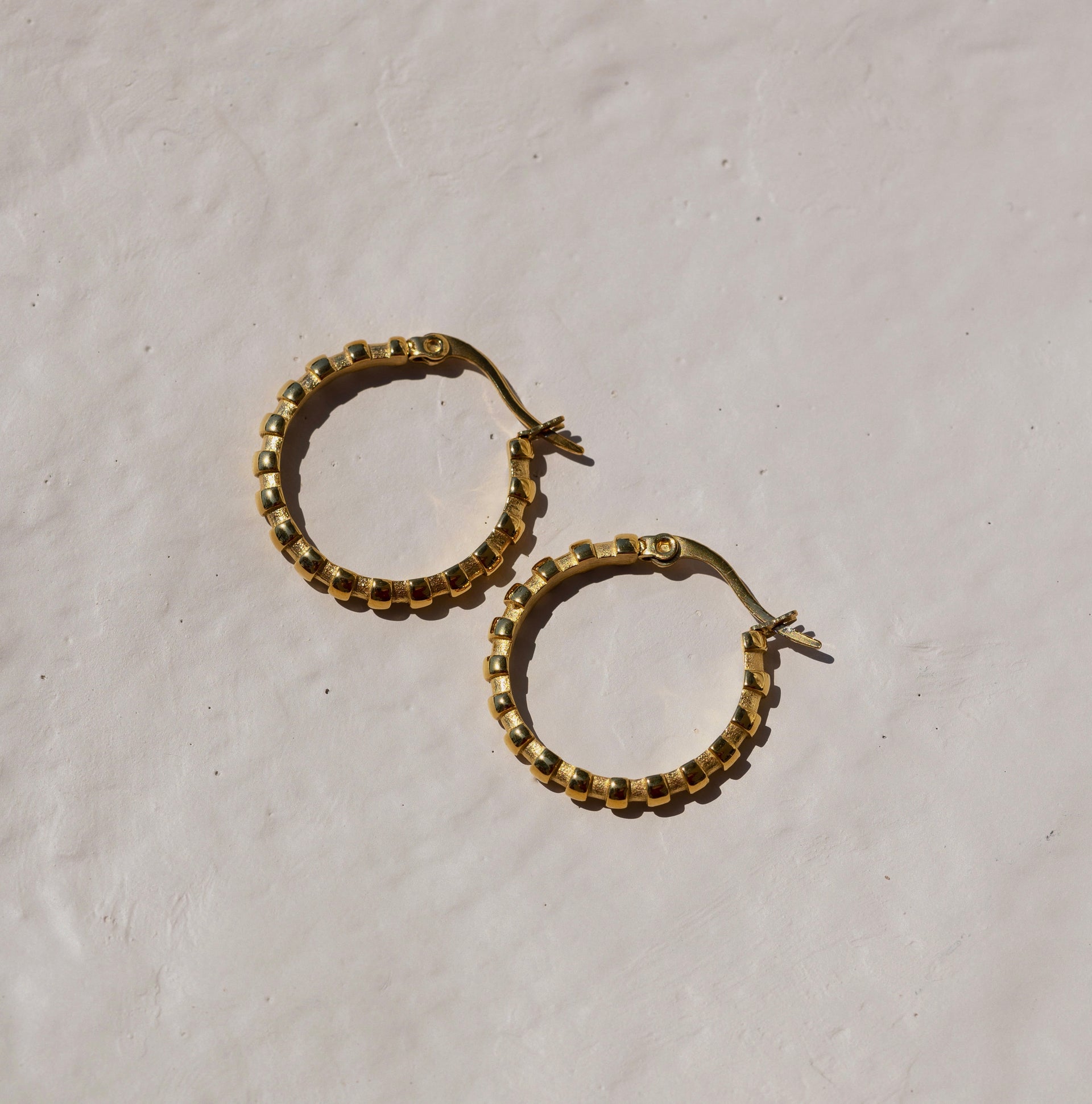 Hypnotic /gold/